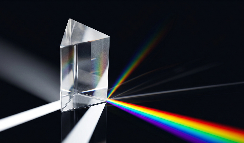 Prisma dispersando luz espectro cores